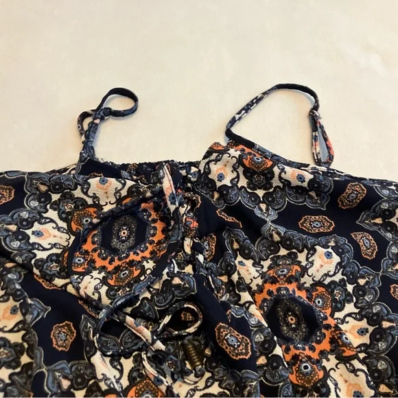 Floral Patterned Rimper - Picture 5 of 9